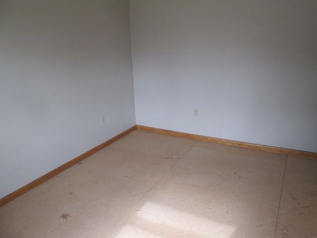 406 E Water Street, Fayette, IA 52142