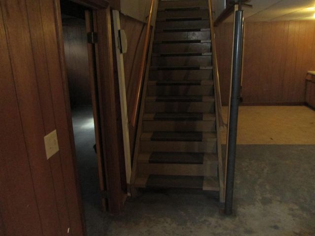 406 E Water Street, Fayette, IA 52142