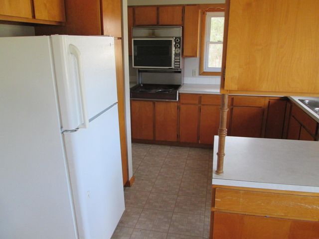 406 E Water Street, Fayette, IA 52142