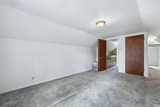 1242 Somerset Lane, Fort Wayne, IN 46805