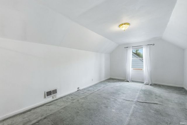 1242 Somerset Lane, Fort Wayne, IN 46805