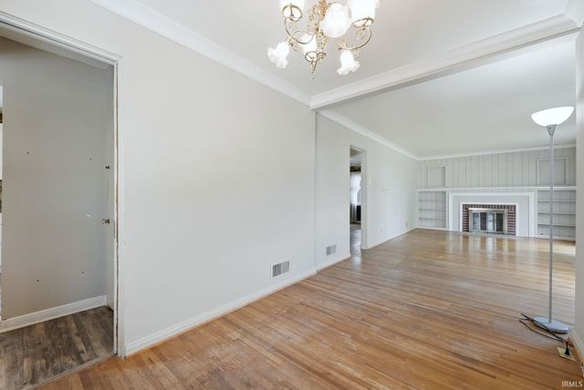 1242 Somerset Lane, Fort Wayne, IN 46805