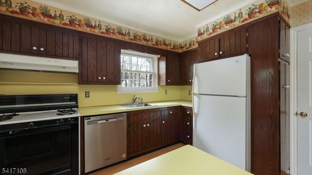 108 Elmora Ave, Cranford Twp., NJ 07016