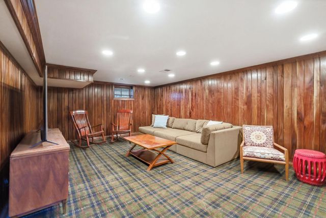 1221 Providence Lane, Lexington, KY 40502