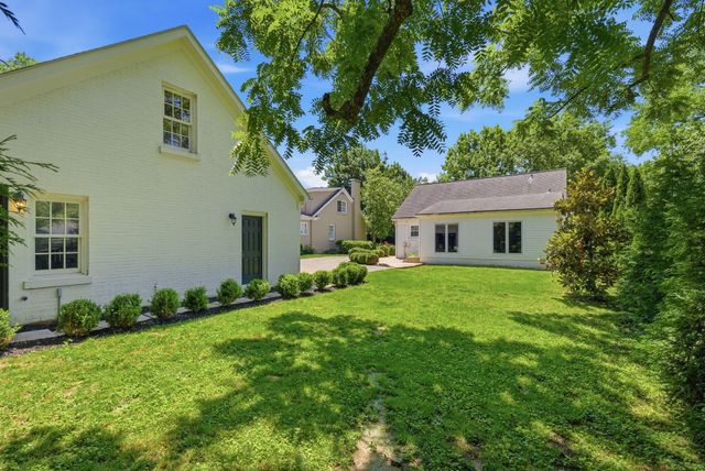 1221 Providence Lane, Lexington, KY 40502
