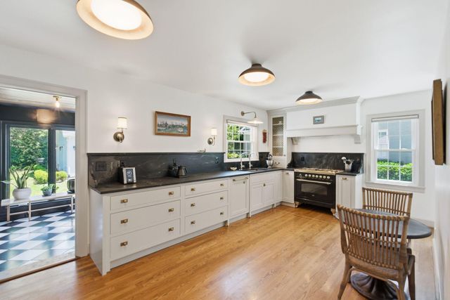 1221 Providence Lane, Lexington, KY 40502