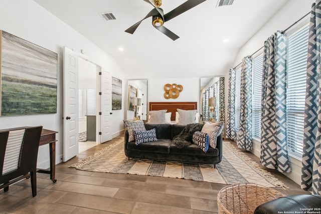 576 Tobacco, New Braunfels, TX 78132