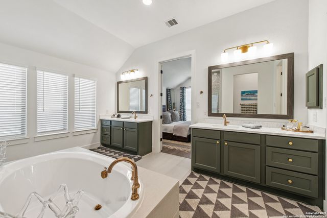 576 Tobacco, New Braunfels, TX 78132