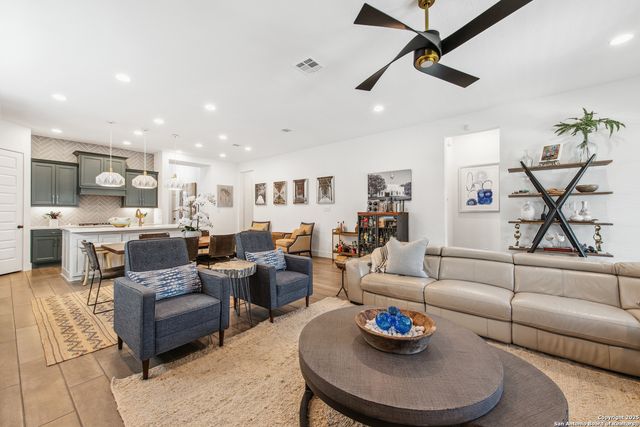 576 Tobacco, New Braunfels, TX 78132