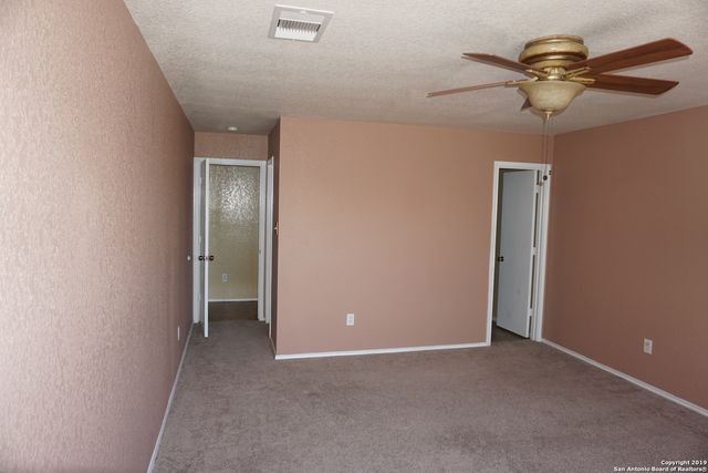 8955 Nature Trail, Converse, TX 78109