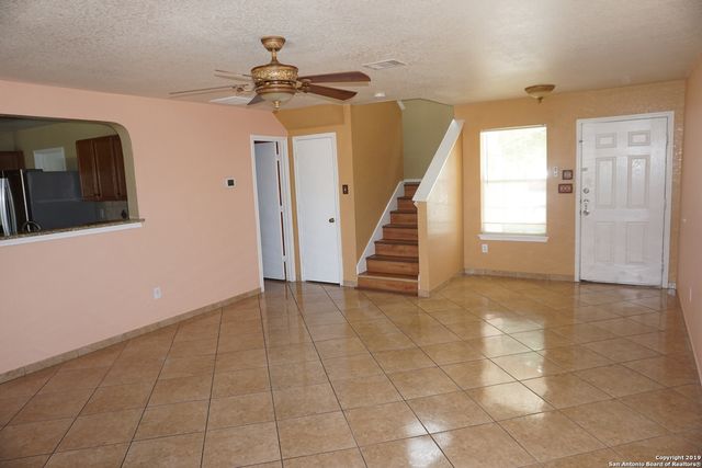 8955 Nature Trail, Converse, TX 78109