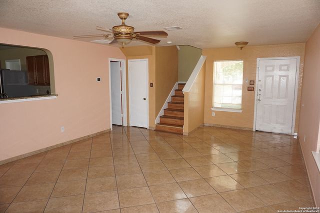 8955 Nature Trail, Converse, TX 78109