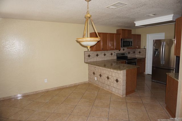 8955 Nature Trail, Converse, TX 78109