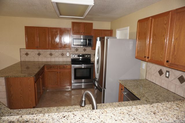 8955 Nature Trail, Converse, TX 78109