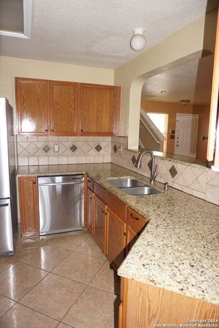 8955 Nature Trail, Converse, TX 78109