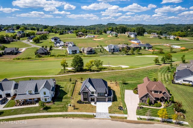 4153 Old Club Rd, Loudon, TN 37774