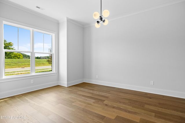 4153 Old Club Rd, Loudon, TN 37774