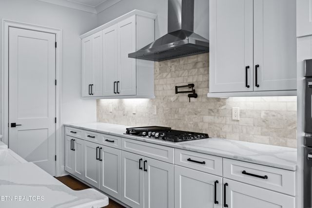 4153 Old Club Rd, Loudon, TN 37774