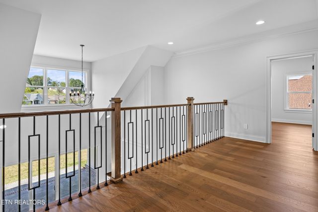 4153 Old Club Rd, Loudon, TN 37774