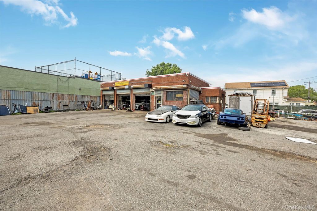 11704 Sutphin Boulevard, Jamaica, NY 11434 — photo 4