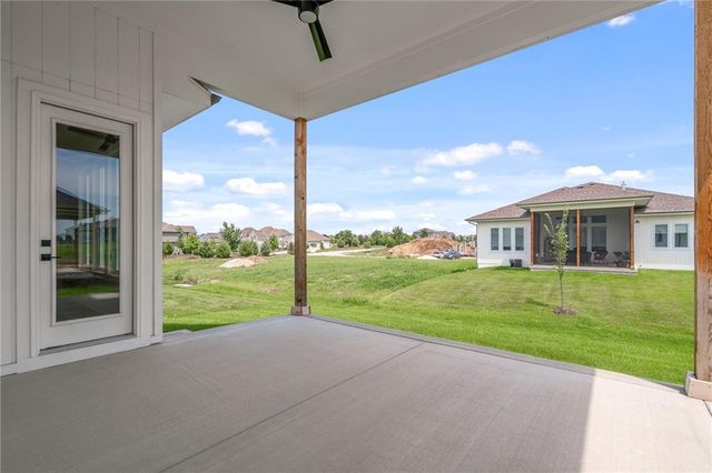 25007 W 90th Terrace, Lenexa, KS 66227