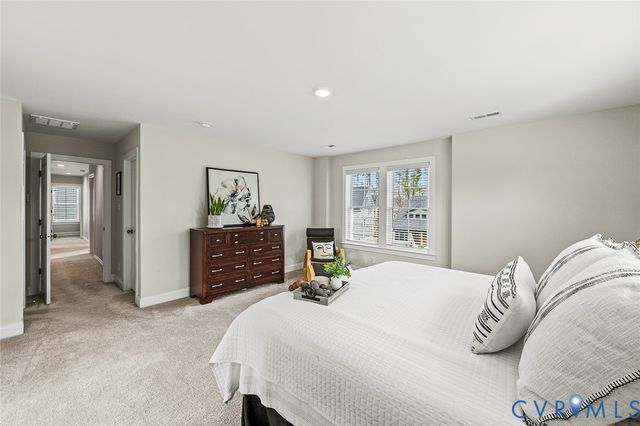 17319 Otter Dr, Moseley, VA 23120