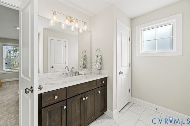 17319 Otter Dr, Moseley, VA 23120