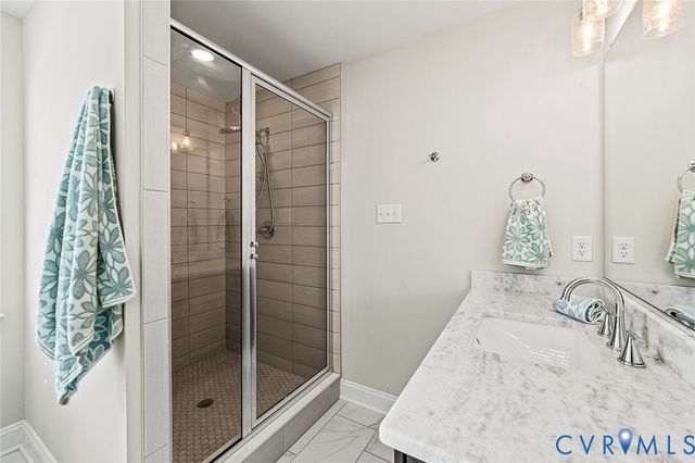 17319 Otter Dr, Moseley, VA 23120