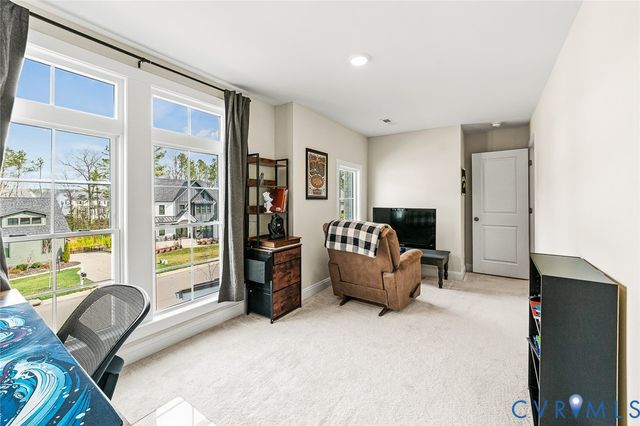 17319 Otter Dr, Moseley, VA 23120