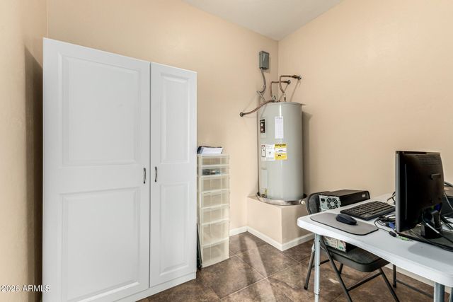 5265 N PARKER Lane, Eloy, AZ 85131