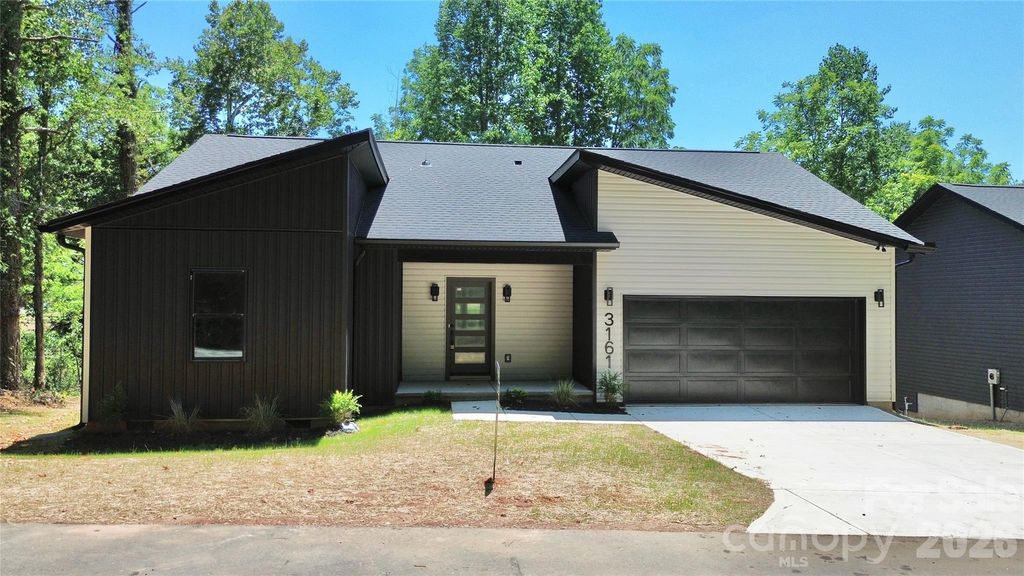 3161 Huffman Street, Claremont, NC 28610