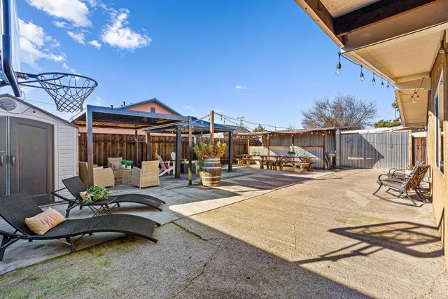 2083 Everglade Street, Hayward, CA 94545