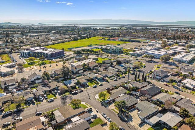 2083 Everglade Street, Hayward, CA 94545