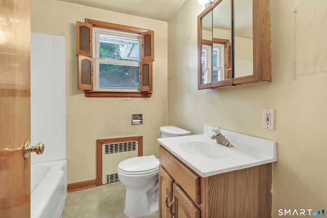 50 Sheffield Lane, Naugatuck, CT 06770