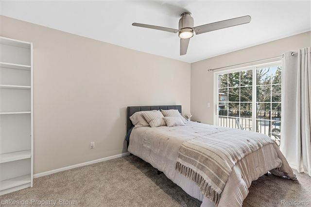 22187 W West Village Drive 5, Dearborn, MI 48124
