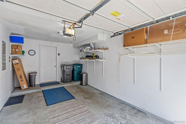 22187 W West Village Drive 5, Dearborn, MI 48124