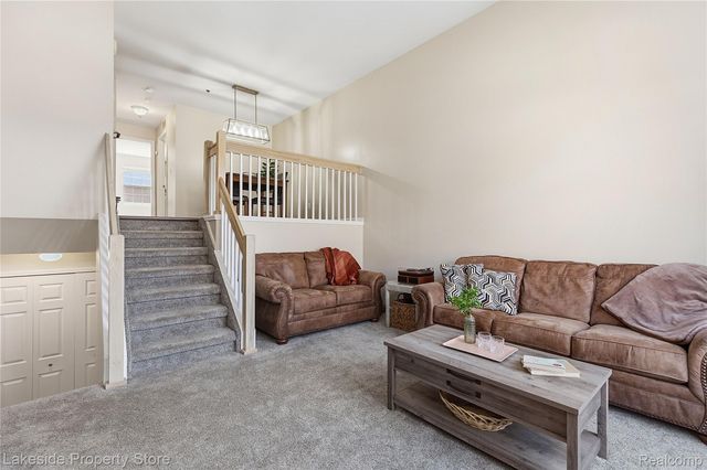 22187 W West Village Drive 5, Dearborn, MI 48124