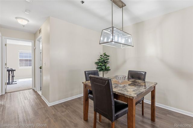 22187 W West Village Drive 5, Dearborn, MI 48124