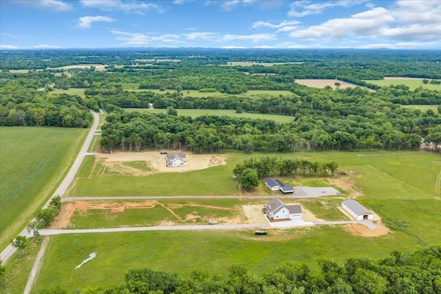 2827 Unionville Rd, Chapel Hill, TN 37034
