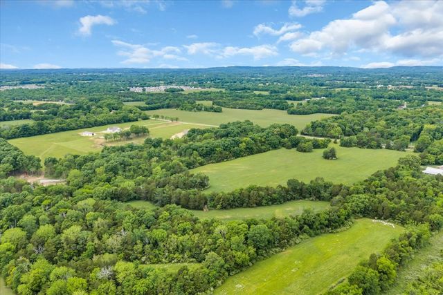 2827 Unionville Rd, Chapel Hill, TN 37034
