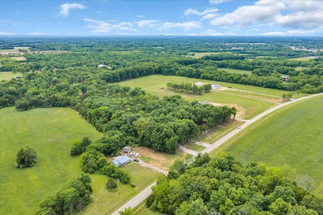 2827 Unionville Rd, Chapel Hill, TN 37034