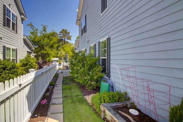 2664 Park West Boulevard, Mount Pleasant, SC 29466