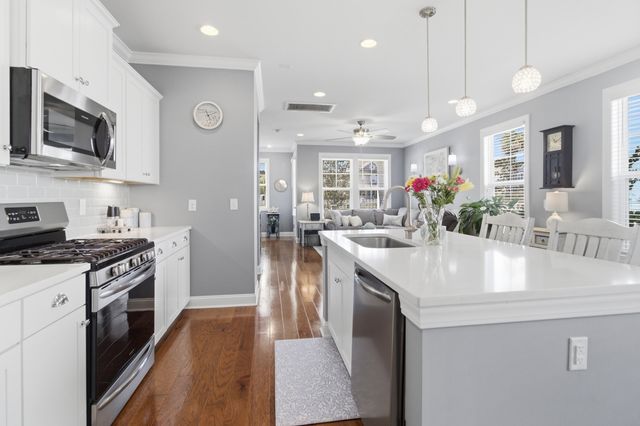 2664 Park West Boulevard, Mount Pleasant, SC 29466