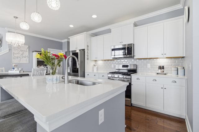 2664 Park West Boulevard, Mount Pleasant, SC 29466