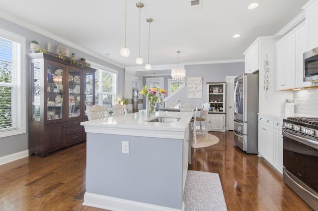 2664 Park West Boulevard, Mount Pleasant, SC 29466