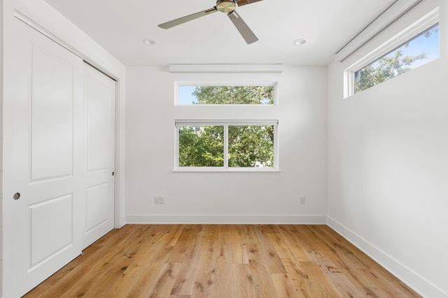 1182 Oakgrove Ave A, Austin, TX 78702