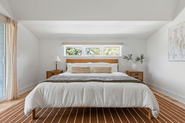 1182 Oakgrove Ave A, Austin, TX 78702