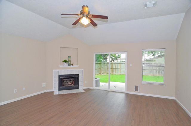 16915 Lighthouse View Drive, Friendswood, TX 77546