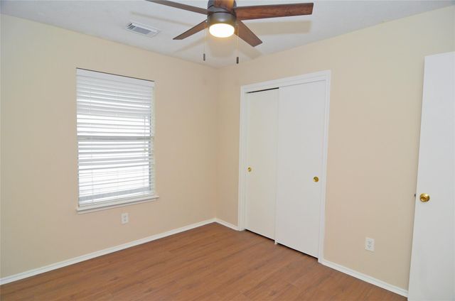 16915 Lighthouse View Drive, Friendswood, TX 77546