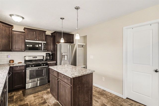 3612 Taunton Trail, Portage, MI 49024